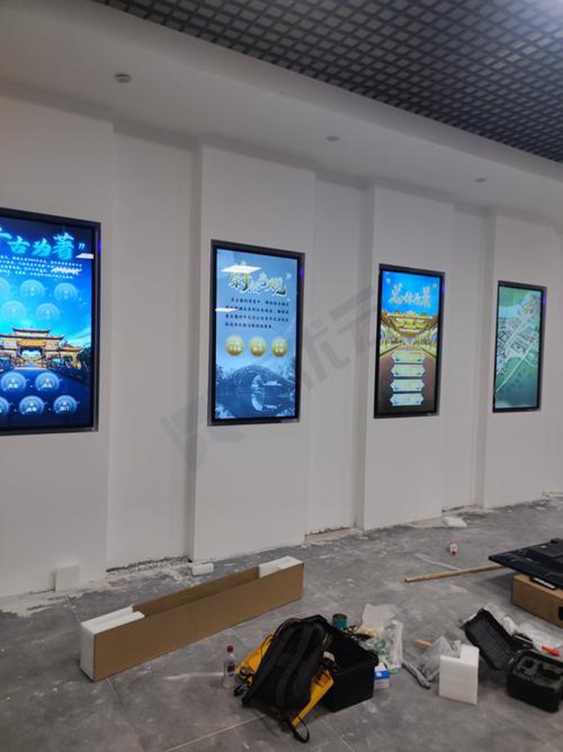门头招牌：一道街景与品牌之间的靓丽风景线